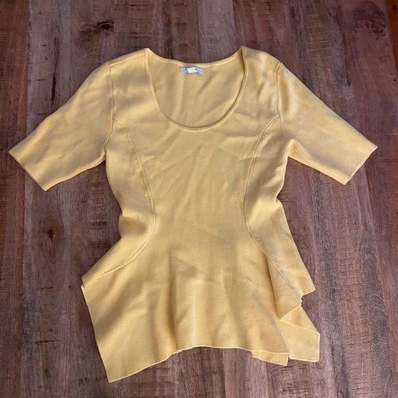 NY and Co Peplum ribbed sweater tops blouse size small yellow NEW - Picture 1 of 7